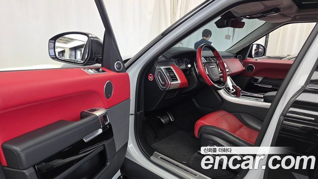 Land Rover Range Rover Sport (II) 5.0 SVR 2019 — фото 10