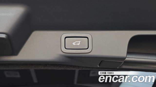 Land Rover Range Rover Sport (II) 5.0 SVR 2019 — фото 31