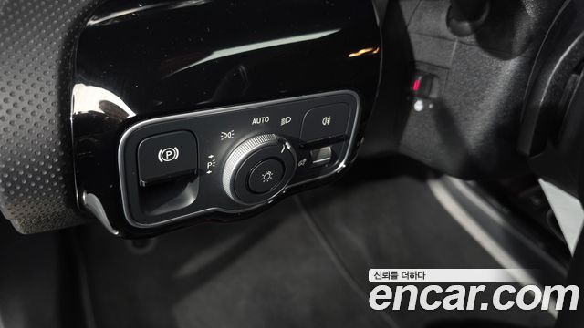 Mercedes-Benz A-Class (W177) A220 Hatchback 2025 — фото 22