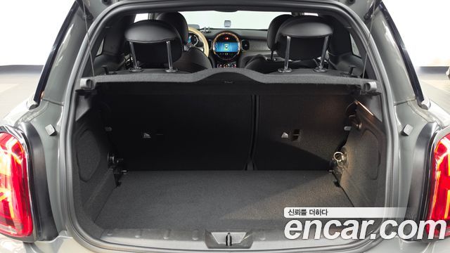 MINI Cooper Electric SE Electric 3rd 2022 — фото 20