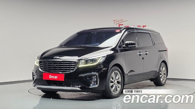 Kia Carnival 9-Seater Noblesse Special 2019 — фото 1