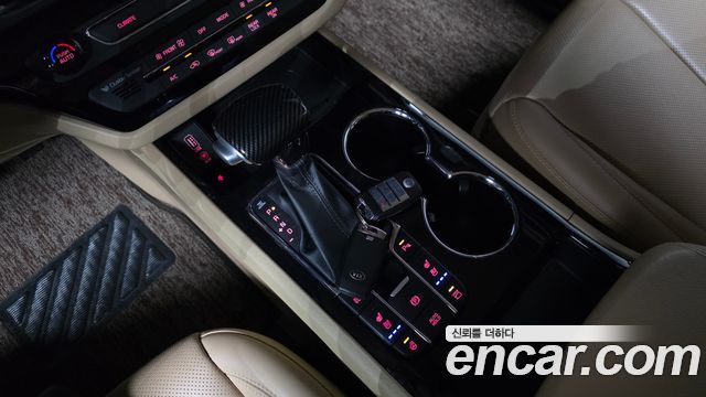 Kia Carnival 9-Seater Noblesse Special 2019 — фото 9