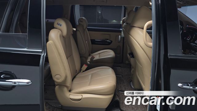 Kia Carnival 9-Seater Noblesse Special 2019 — фото 12