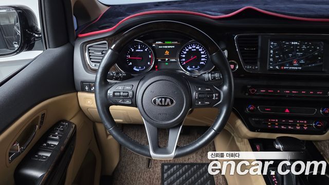 Kia Carnival 9-Seater Noblesse Special 2019 — фото 13