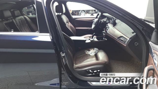 BMW 5 Series (G30) 530i xDrive M Sport Package Plus 2018 — фото 26