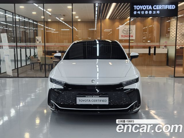 Toyota Crown Crossover 2.5 4WD Hybrid 2023 — фото 3