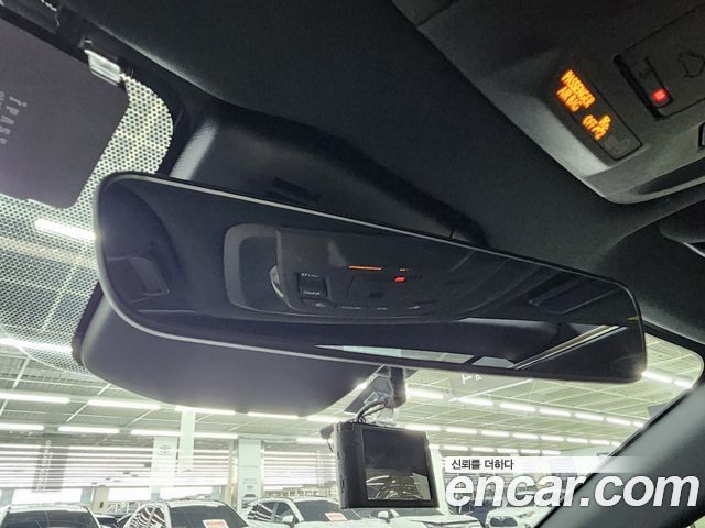 Toyota Crown Crossover 2.5 4WD Hybrid 2023 — фото 10