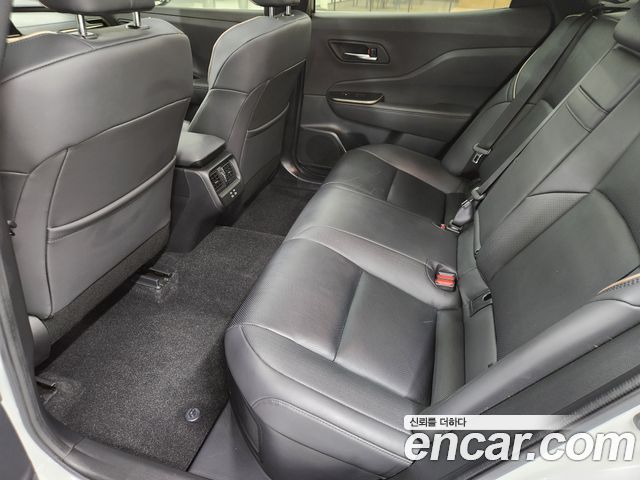Toyota Crown Crossover 2.5 4WD Hybrid 2023 — фото 17