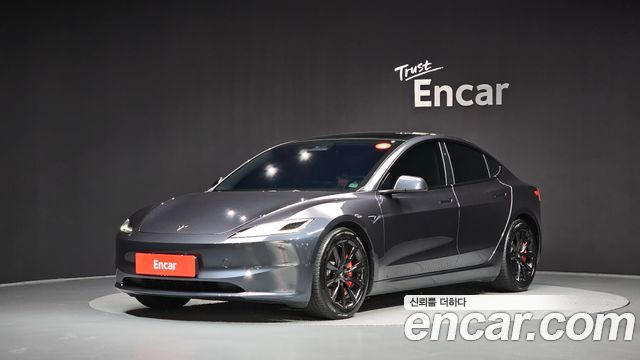 Tesla Model 3 Long Range AWD