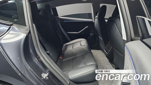 Tesla Model 3 Long Range AWD 2025 — фото 32