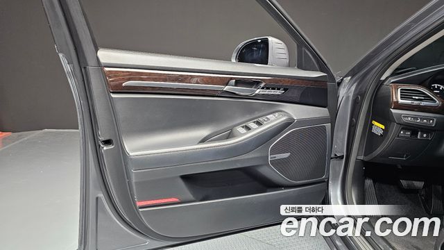 Genesis EQ900 3.3 T-GDI AWD Premiun Luxury 2016 — фото 24