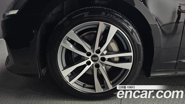 Audi A6 (C8) 45 TFSI Premium 2023 — фото 5
