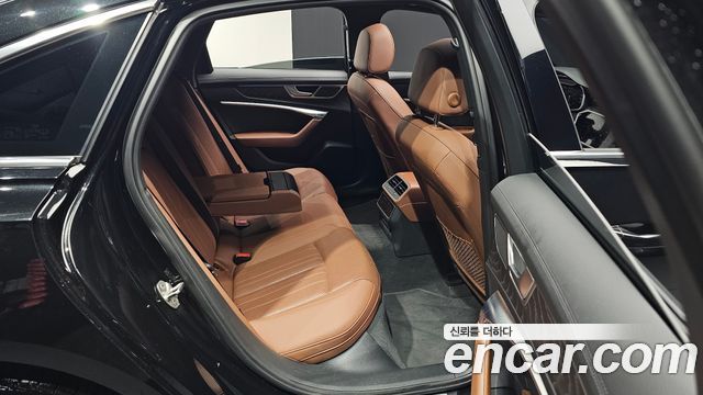 Audi A6 (C8) 45 TFSI Premium 2023 — фото 11