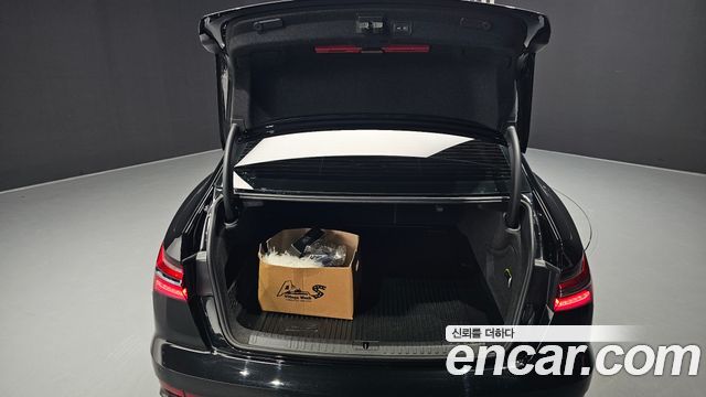 Audi A6 (C8) 45 TFSI Premium 2023 — фото 20