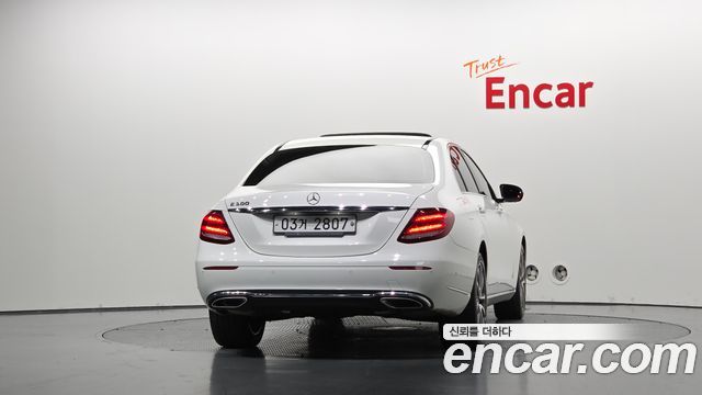 Mercedes-Benz E-Class (W213) E300 Exclusive 2018 — фото 4
