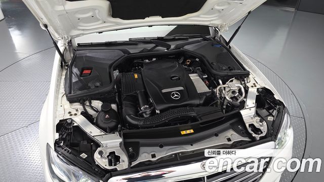 Mercedes-Benz E-Class (W213) E300 Exclusive 2018 — фото 6