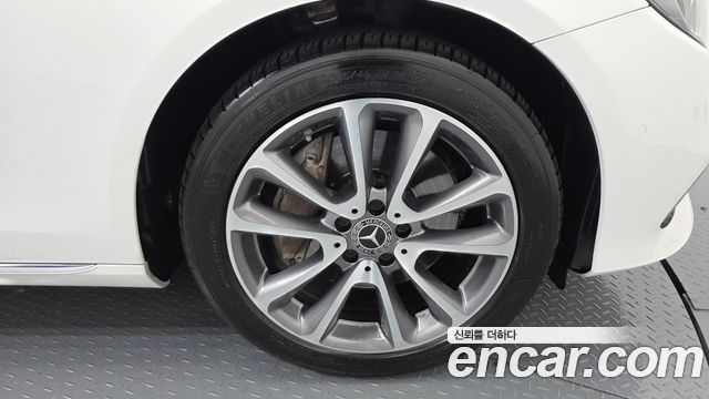Mercedes-Benz E-Class (W213) E300 Exclusive 2018 — фото 21