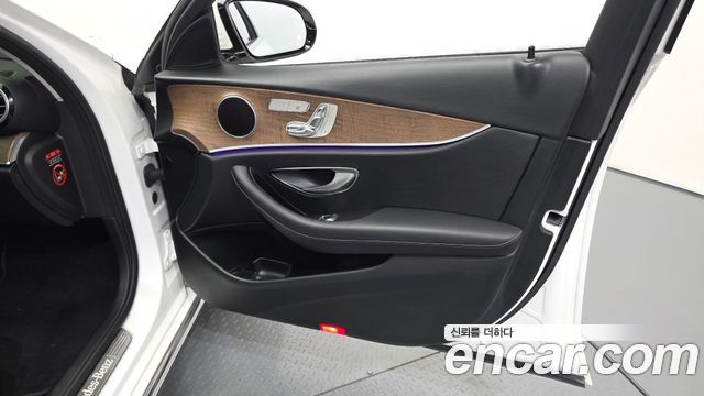 Mercedes-Benz E-Class (W213) E300 Exclusive 2018 — фото 24