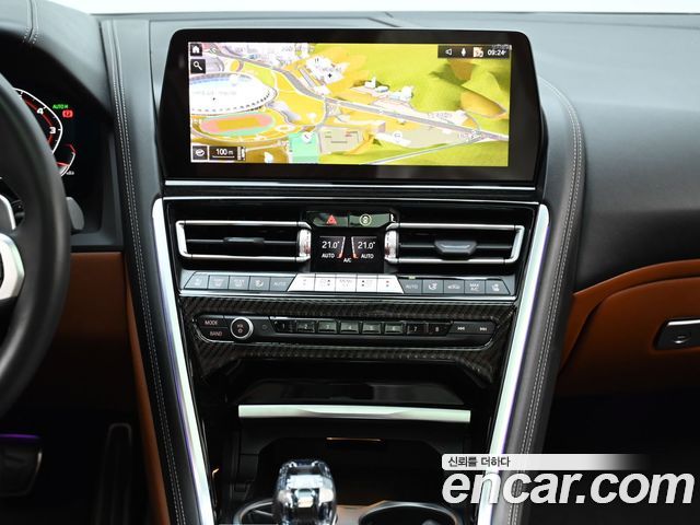 BMW 8 Series (G15) M850i xDrive Gran Coupe 2024 — фото 18