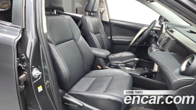 Toyota RAV4 2.5 4WD 4th 2014 — фото 11