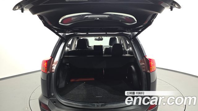 Toyota RAV4 2.5 4WD 4th 2014 — фото 20