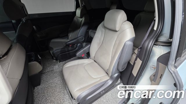 Kia Carnival (IV) HEV 9seater Nobless 2024 — фото 17