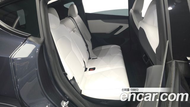 Tesla Model Y Premium RWD 2026 — фото 12