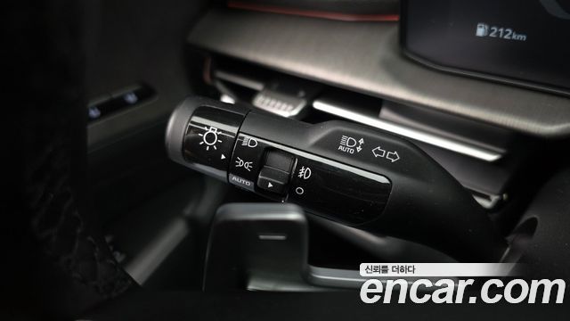 Kia Sportage (V) Gasoline 1.6 Turbo 2WD Signature X Line 2025 — фото 20