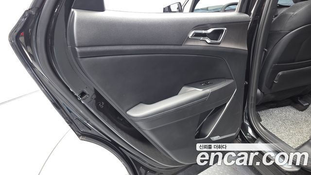 Kia Sportage (V) Gasoline 1.6 Turbo 2WD Signature X Line 2025 — фото 25