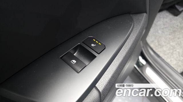 Kia Sportage (V) Gasoline 1.6 Turbo 2WD Signature X Line 2025 — фото 27