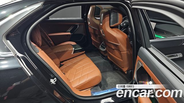 BMW 7 Series (G70) 740d xDrive M Sport 2026 — фото 15