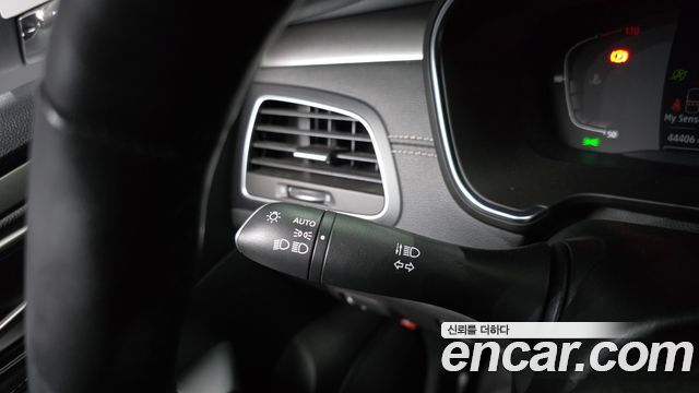 Renault Korea SM6 2.0 LPe Feel 2024 — фото 18