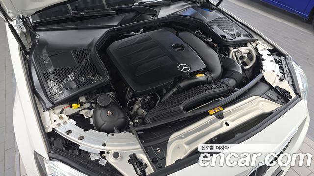 Mercedes-Benz C-Class (W205) C200 Coupe 2023 — фото 6