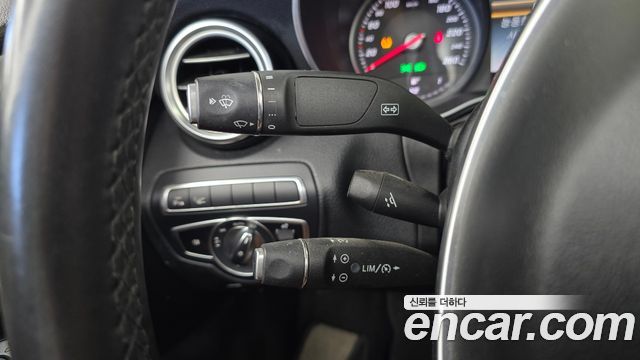 Mercedes-Benz C-Class (W205) C200 Cabriolet 2018 — фото 34