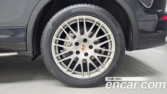 Porsche Cayenne 3.6 S 958 2015 — фото 21