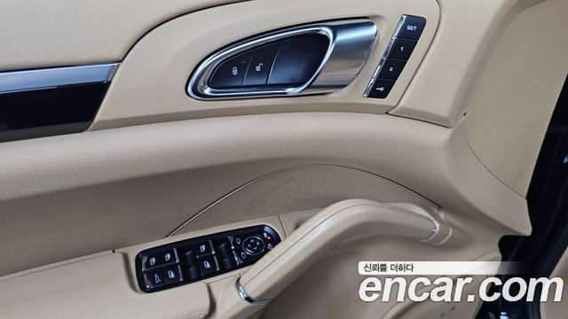 Porsche Cayenne 3.6 S 958 2015 — фото 29