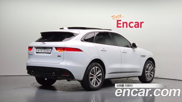Jaguar F-PACE 35t R-Sport 2017 — фото 2