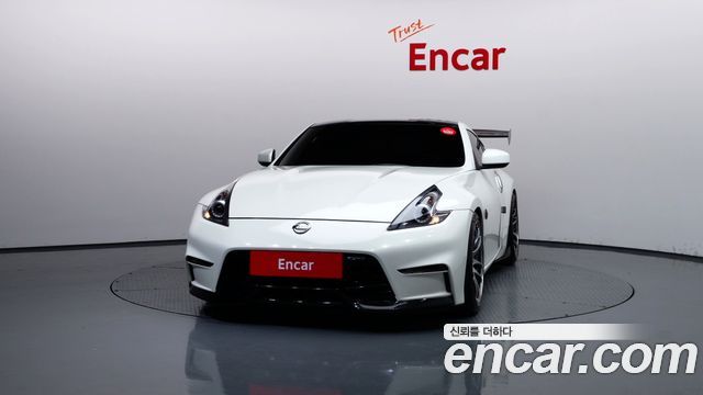Nissan 370Z 3.7 Coupe Z34 2017 — фото 3
