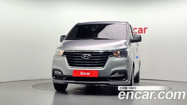 Hyundai Grand Starex Van 3-Seater Smart 2019 — фото 3