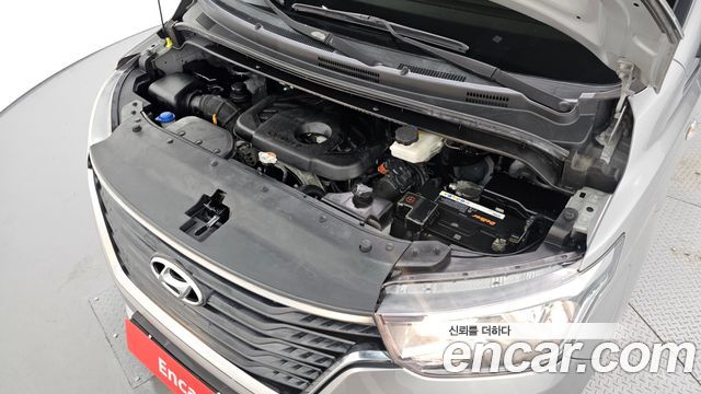 Hyundai Grand Starex Van 3-Seater Smart 2019 — фото 6