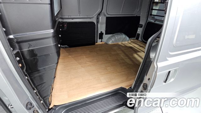 Hyundai Grand Starex Van 3-Seater Smart 2019 — фото 11