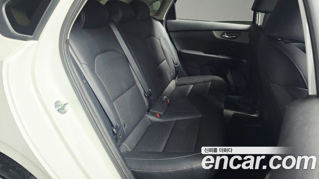 Kia K3 Standard 2021 — фото 13