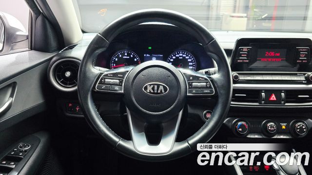 Kia K3 Standard 2021 — фото 16