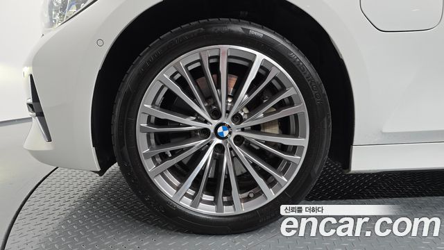BMW 3 Series (G20) 330e Luxury 2021 — фото 5
