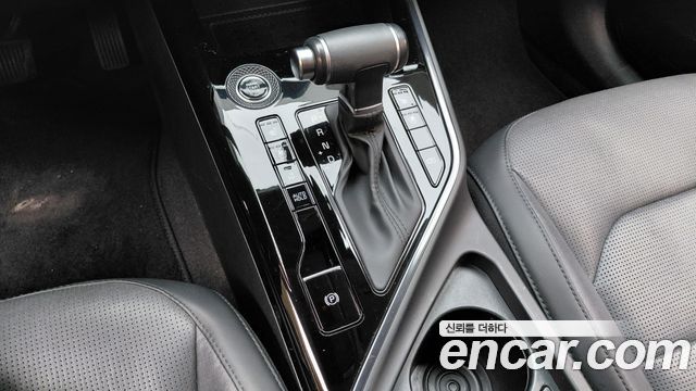 Kia Niro Prestige 2023 — фото 9