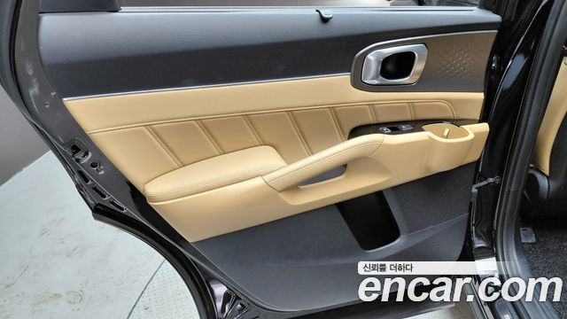 Kia Sorento (IV) HEV 1.6 2WD Gravity 2023 — фото 25