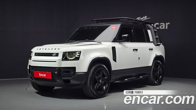 Land Rover Defender (L663) 110 D250 SE 2023 — фото 1
