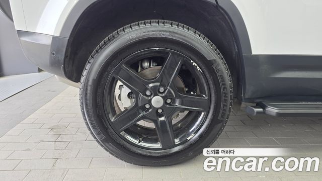Land Rover Defender (L663) 110 D250 SE 2023 — фото 5