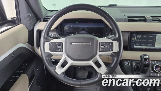 Land Rover Defender (L663) 110 D250 SE 2023 — фото 12