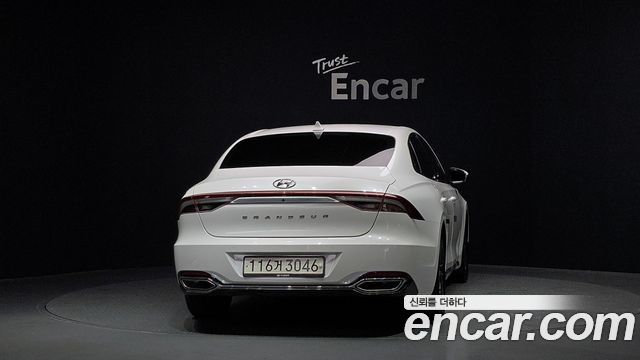 Hyundai Grandeur (IG) 3.0 LPi Rent Car Modern 2022 — фото 4